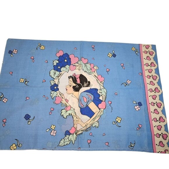 Disney Snow White  Dwarf pillow case Upcycle project - Picture 1 of 5